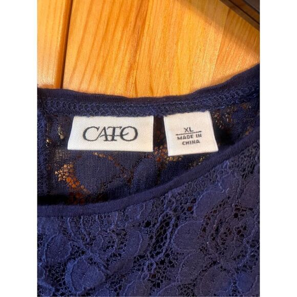 Cato Navy Blue Lace Sleeveless Top Button Up Back Size XL (3829) - Picture 2 of 4